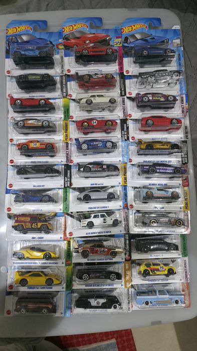 Coleção hot wheels 210 unidades - 2020 a 2026