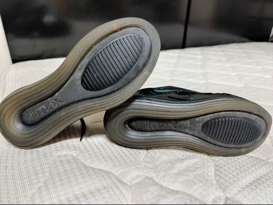 Nike Air Max 720 Throwback Future Iridescent tam. 37.5 como novas