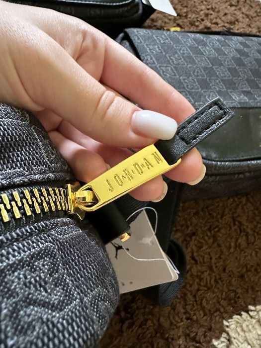 Сумка Air Jordan Monogram Crossbody | Nike, найк, джордан месенджер