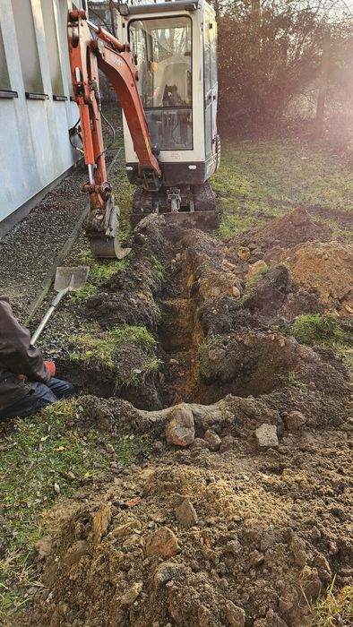 Usługi minikoparką – szybkie terminy | Jaworzno • Sosnowiec • Śląsk