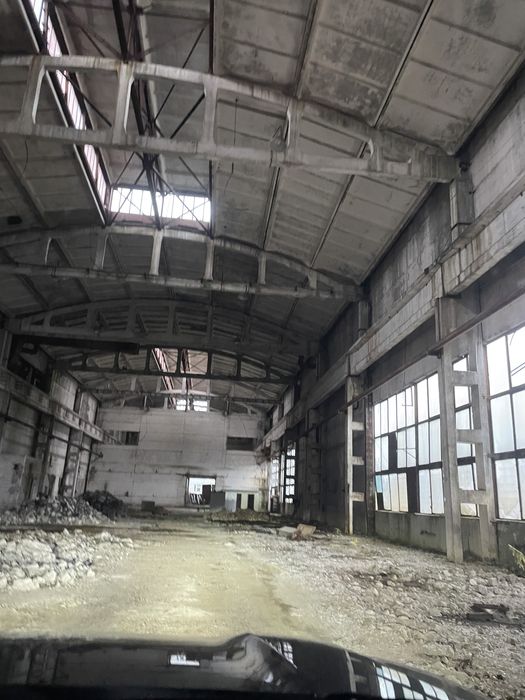 Здам територию с ангарами боксами 7 га