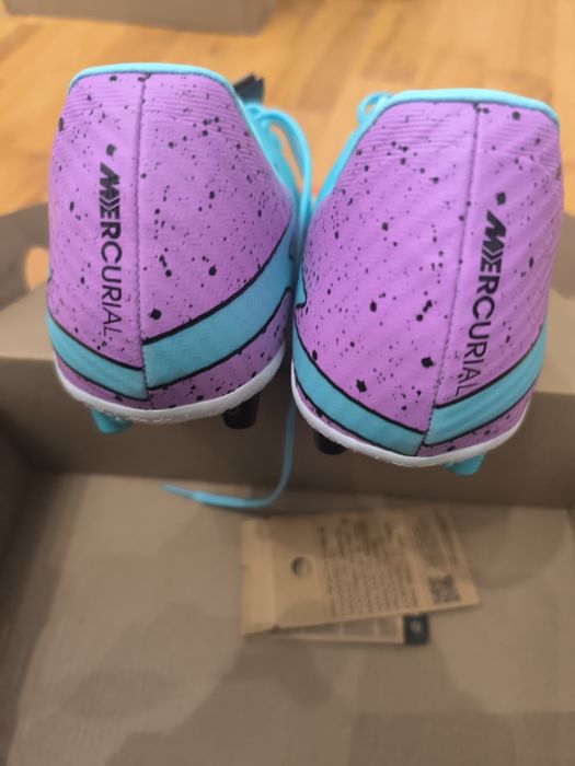 Chuteiras Nike T43 Zoom Vapor 15 Academy NOVAS