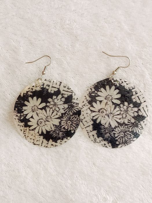 Brincos de várias marcas