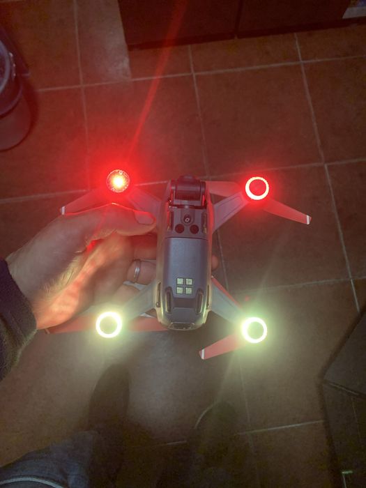 vendo drone DJI espark en muito bon estado.