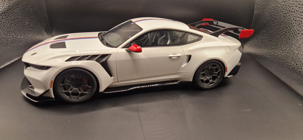 Ford mustang gtd spiryt 1:18