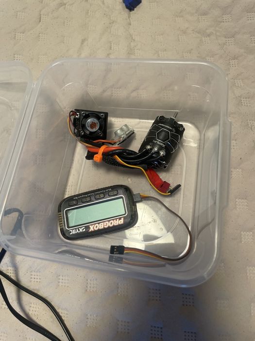 xerun d10 10,5T i ESC Toro 120