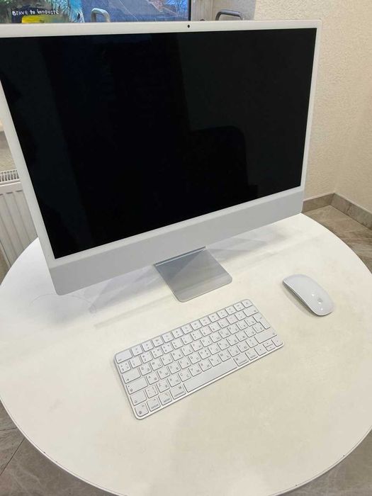 iMac 24 M1 8CPU/8GPU/16RAM/256Gb SSD