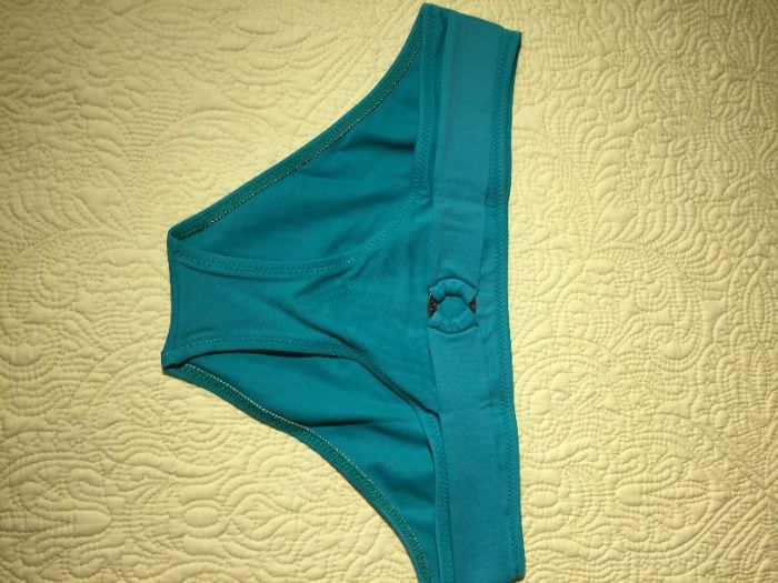 Cueca verde bikini