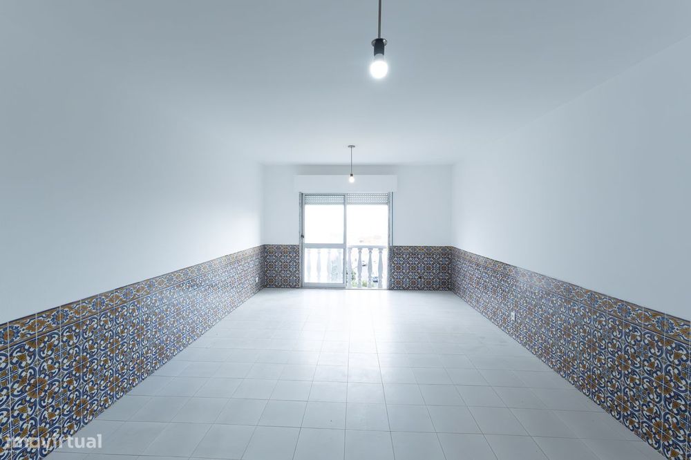 Apartamento T4 com Vista Deslumbrante para o Rio – Setúbal