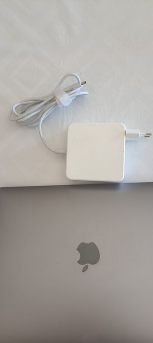 MacBook Pro 13" Retina 2017 – Excelente Estado – Bateria 72 Ciclos