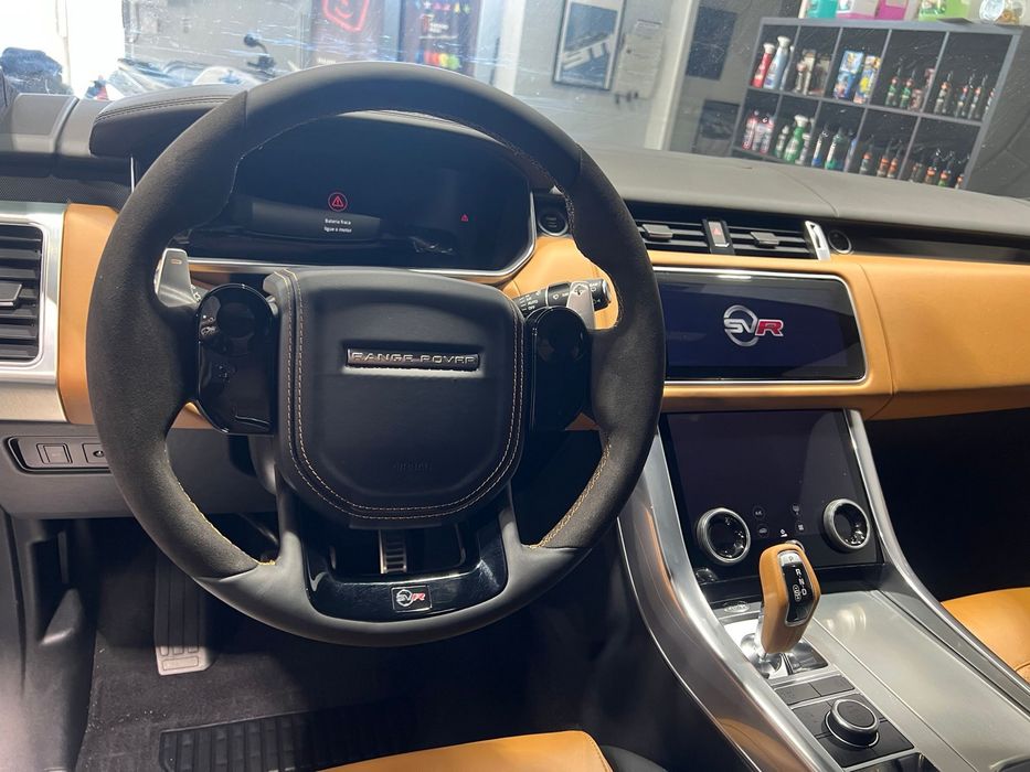 Range Rover Sport SVR