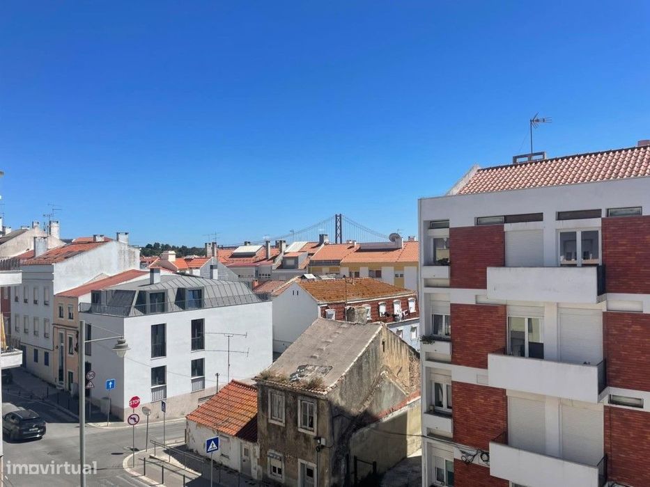 Apartamento T2 remodelado | Ajuda
