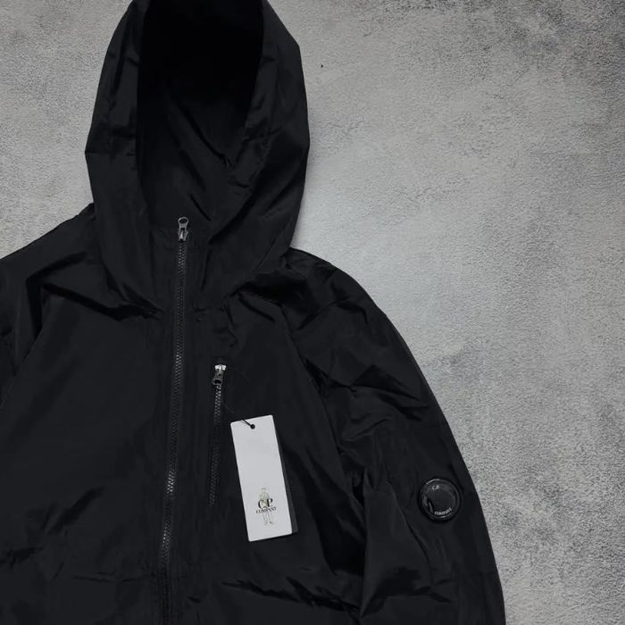 вітровка від C.P. Company.