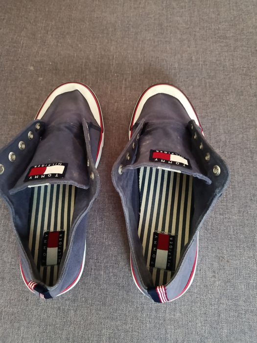 Продам кеди Tommy Hilfiger