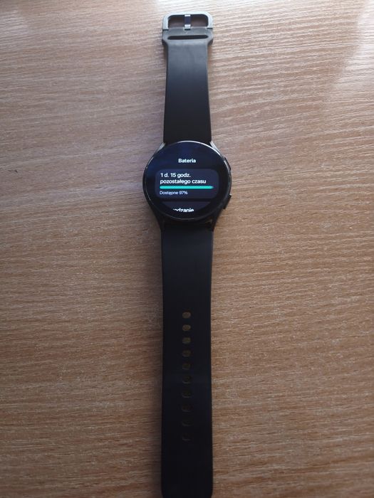 Samsung Galaxy Watch 4 czarny stan bardzo dobry