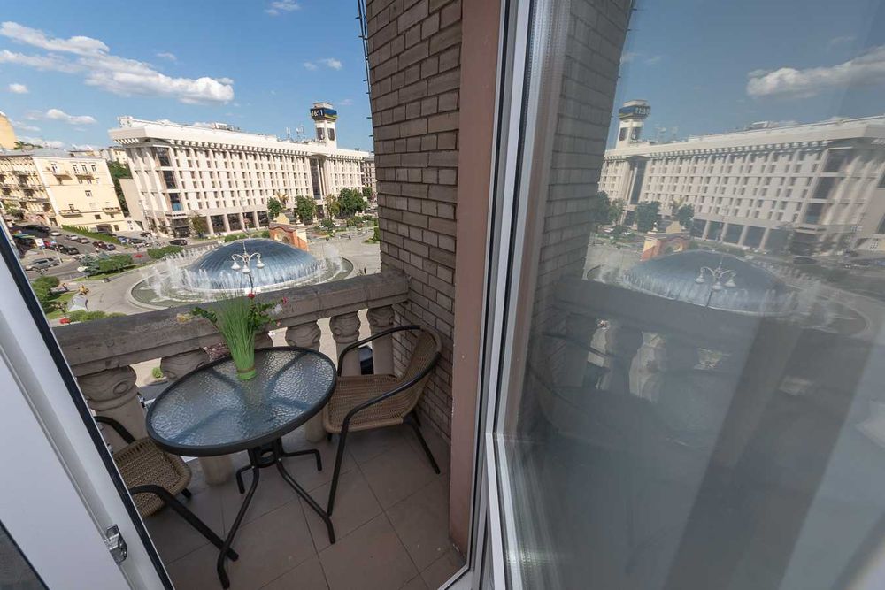 Видова на Майдан Хрещатик, Бориса Гринченко 2