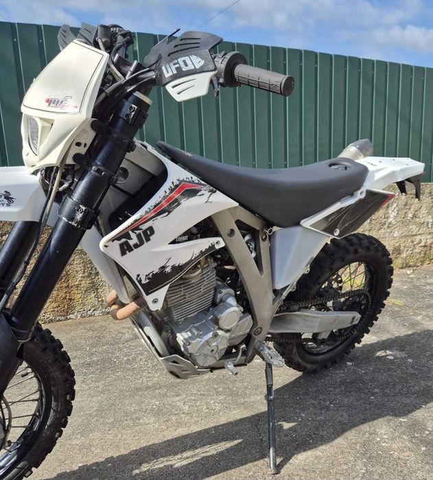 Ajp pr5  250 Enduro