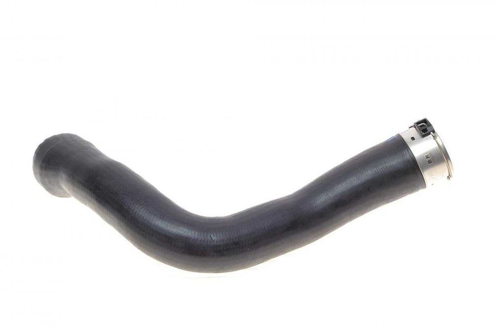 Патрубок інтеркулера интеркулера  Opel Insignia оплеь інсігнія