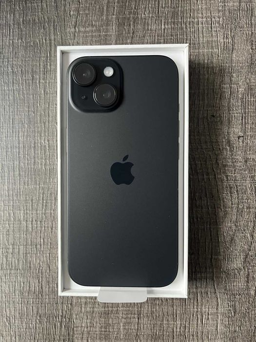 iPhone 15 128GB - Preto - Como Novo
