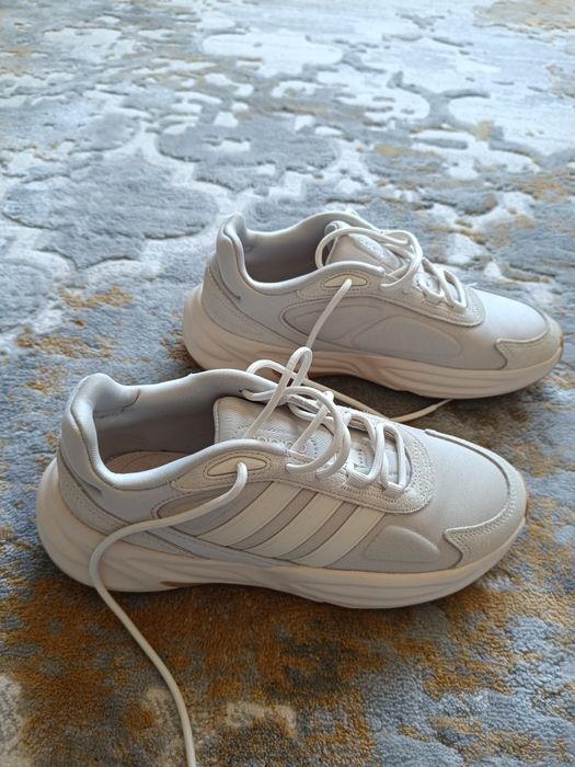 Sapatilhas adidas novas