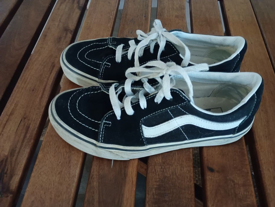 VANS pretos em bom estado  número 40