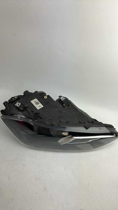 Lampa prawa VW Polo VI 6 przednia przód OE