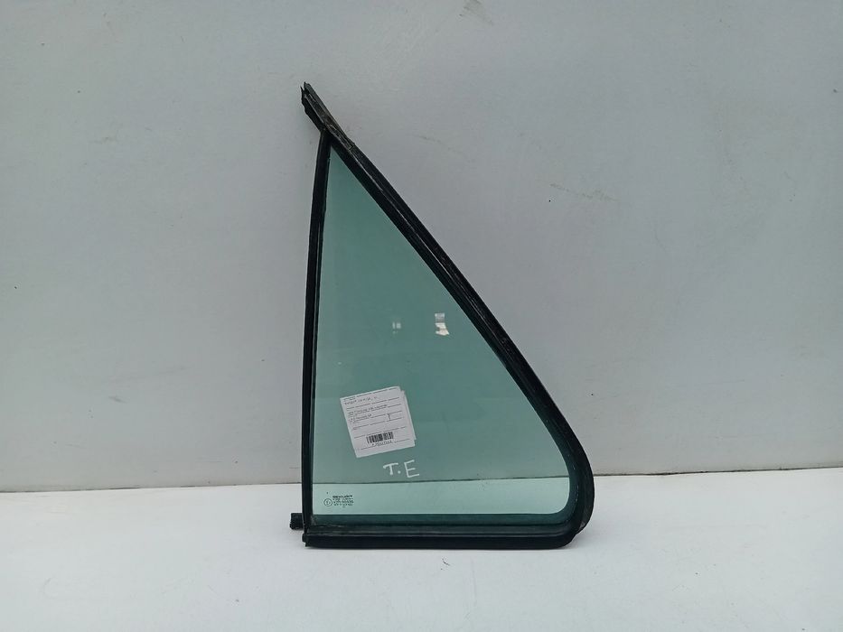 Vidro triangular da porta trás esquerdo PEUGEOT 106 II (1A_, 1C_)