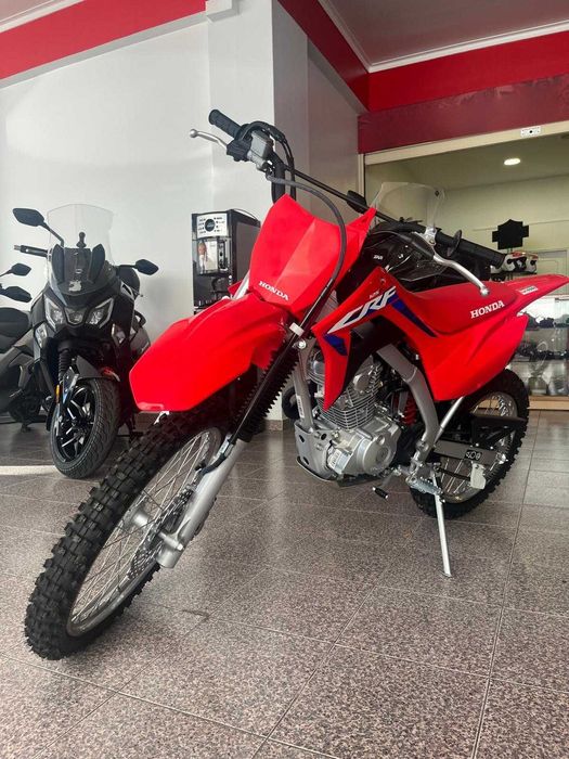 Honda CRF 125 2024 - Rigorosamente Nova, Nunca usada, com Arranque Elétrico