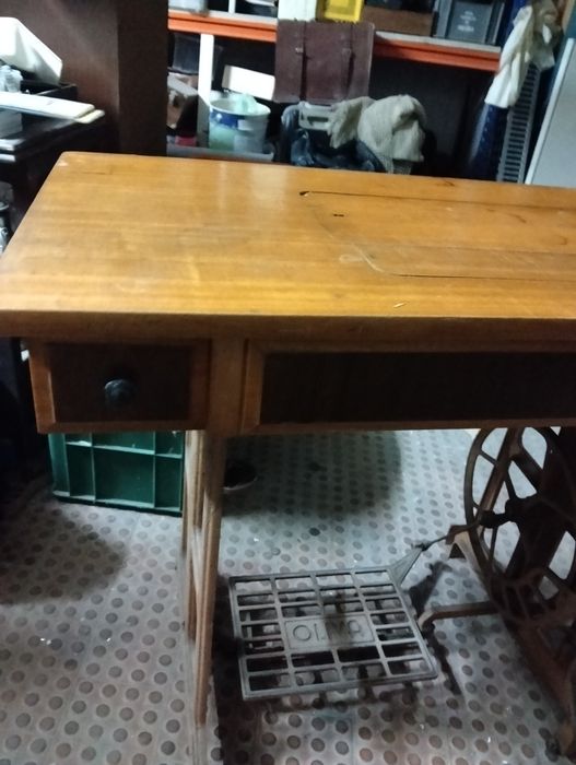 Máquina de costura antiga