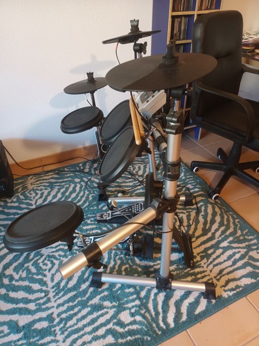 Bateria electronica  Millenium