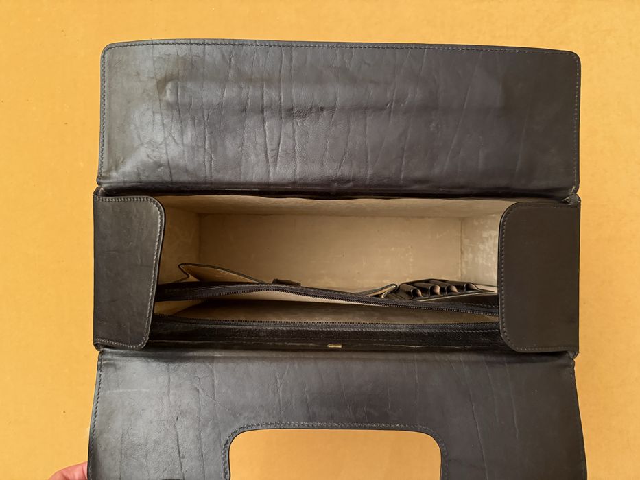 Mala vintage em pele