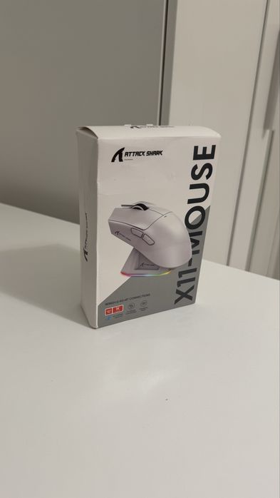 Sprzedam mysz gamingową Attack Shark X11 – Czarna