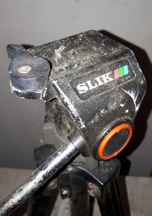 2 Tripods (SONY VCT-750RM + SLIK 17G) — USED —64751414859011123