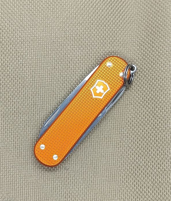 Scyzoryk Victorinox Classic Limited Edition LE2021