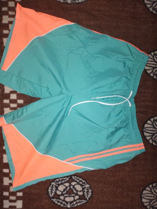 Продам летние шорты