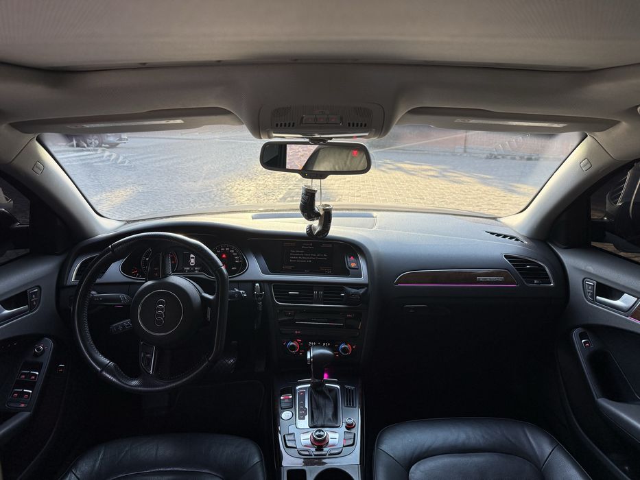 Продам Audi A4 B8