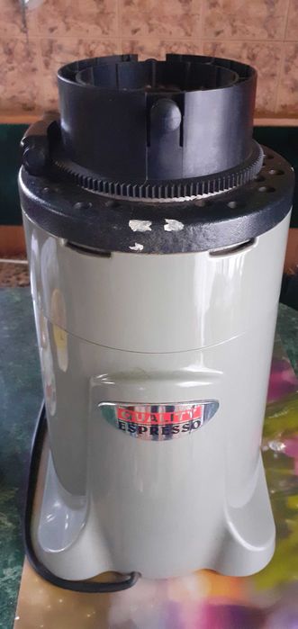 Profesjonalny młynek do kawy Quality Espresso -sprawny