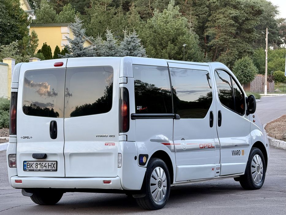 Opel Vivaro 1.9 ПАСАЖИР 9 Місць! Ідеальний Стан Гаражне зберігання 1 ВЛАСНИК!