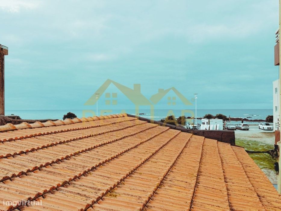 Moradia com vistas de mar para restauro em Vila do Conde