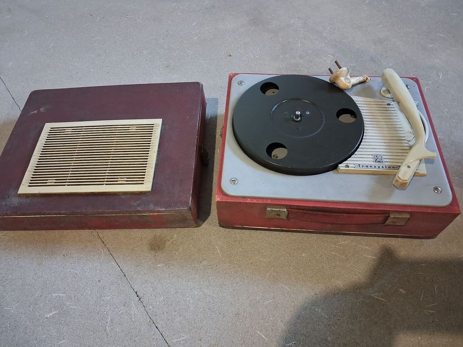 Gramofon z PRL-u