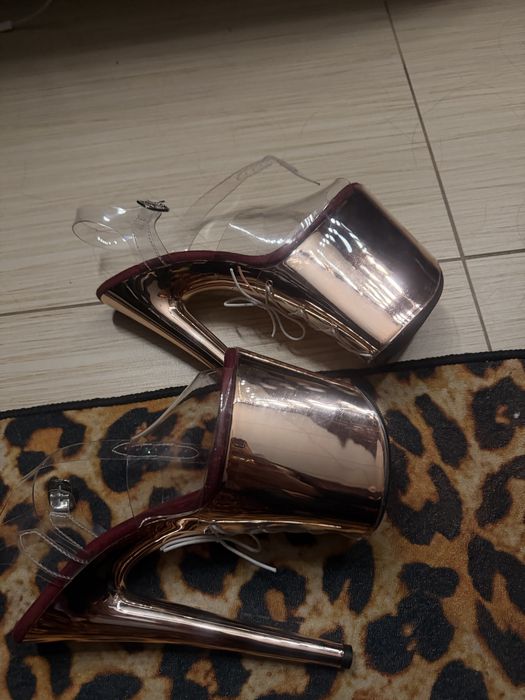 продам стрипы, тройка, 37-38 размер