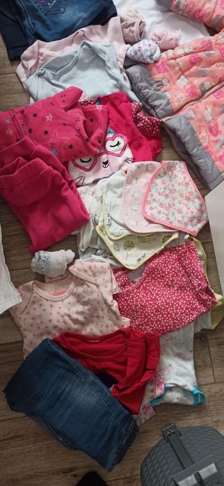 Duża paka ciuchów rozmiar 86