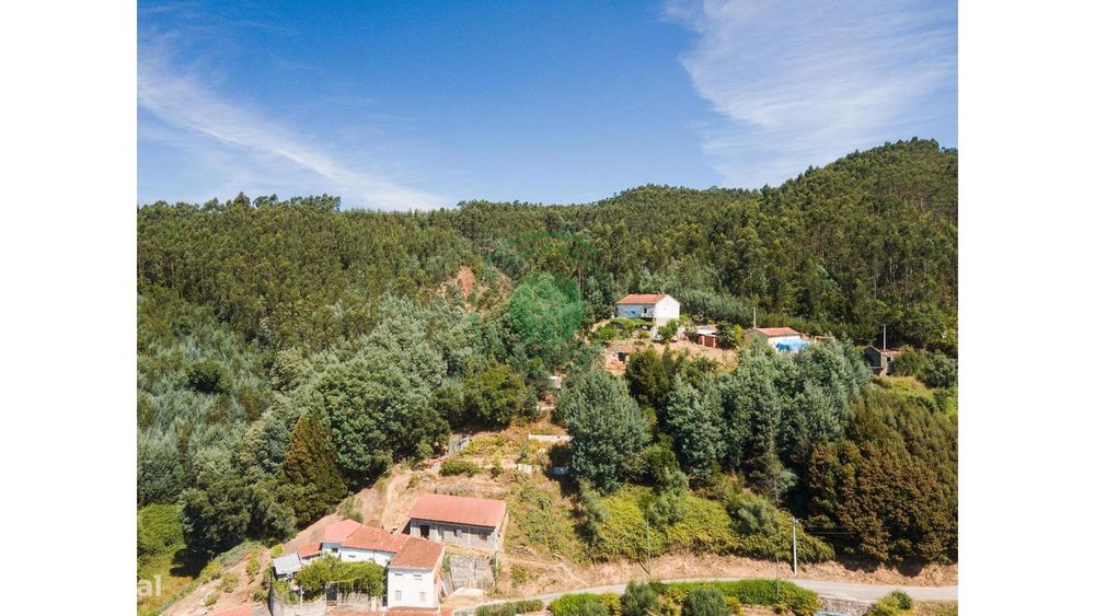 Terreno com 454 m2 em Coimbra