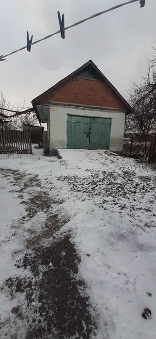 Продам будинок з земельною ділянкою 0.74га