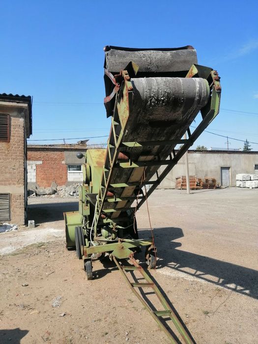 Ковшевий навантажувач КШП-6 з довгою стрілою