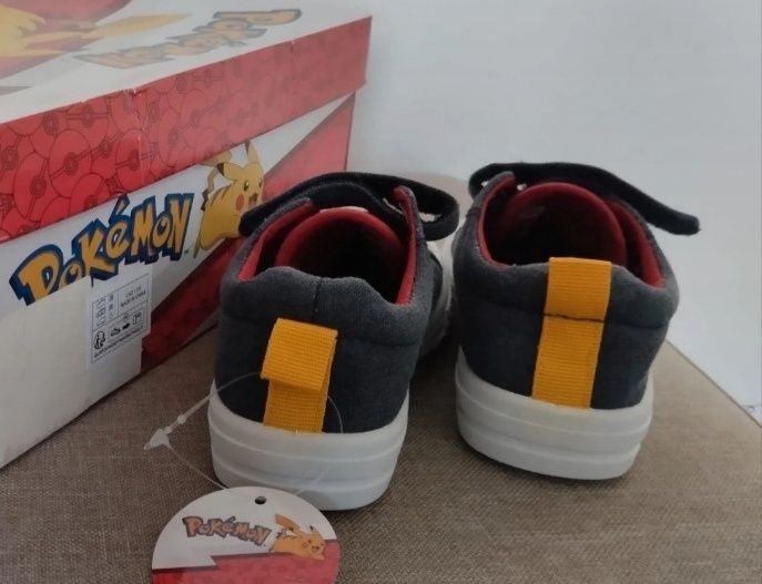 Sapatilhas Pokémon NOVAS