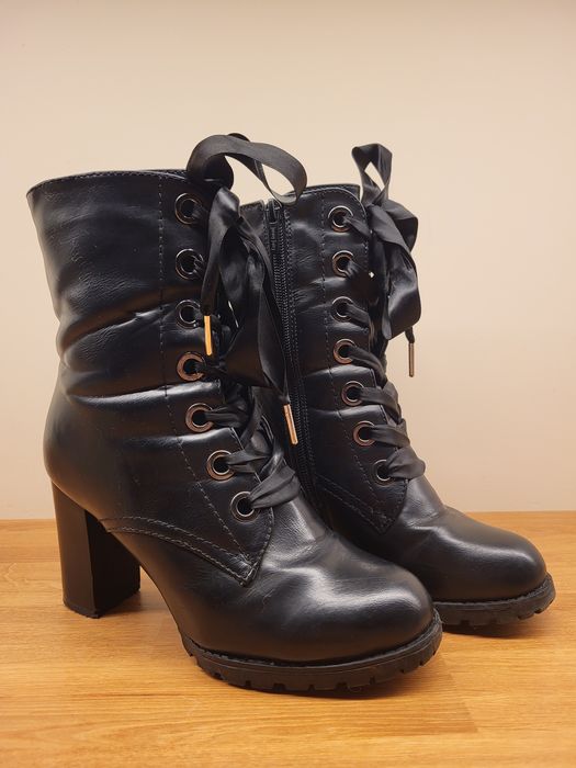 Kozaki na obcasie ocieplane Jenny Fairy