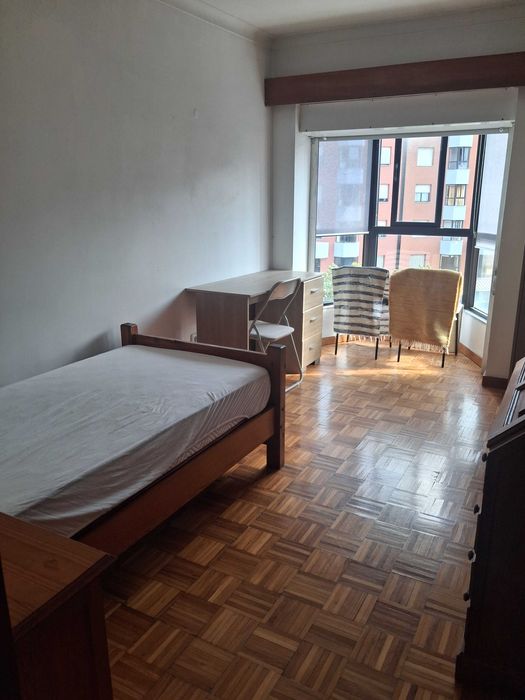 Quarto para arrendar em Aveiro
