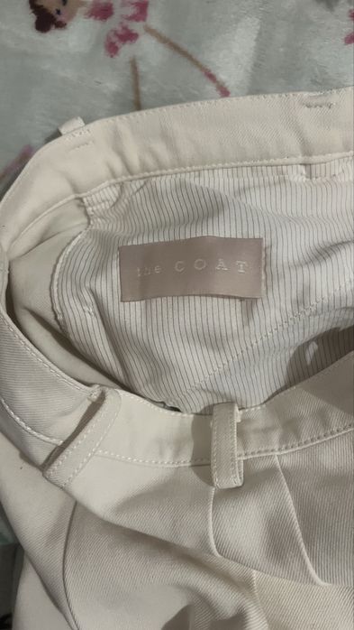 Продаю молочні штани The Coat