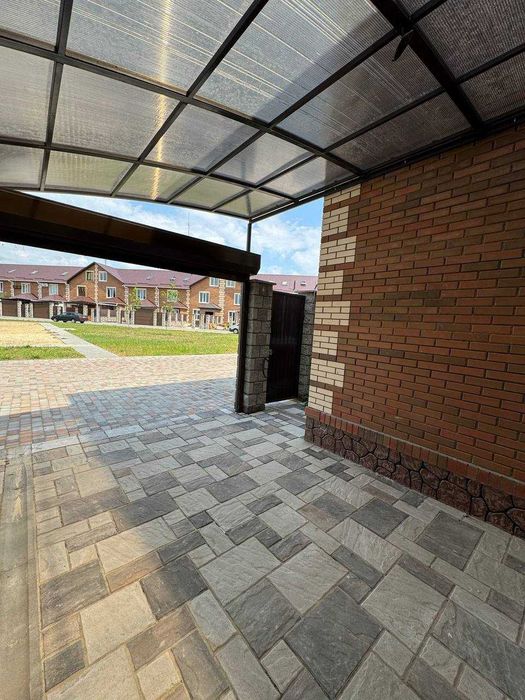 Продаж таунхаусу Фастівська.